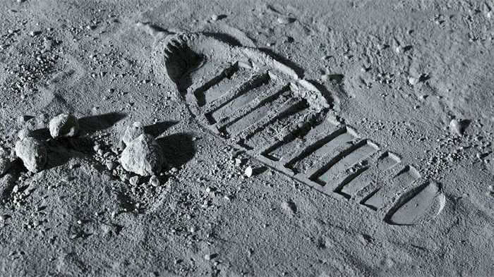 月球上的脚印不会消失吗（不会）