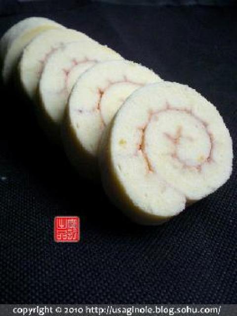 又是一年草莓季【草莓酱原味蛋糕卷】做法