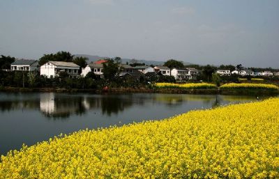 锁水村