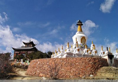 香格里拉白塔寺