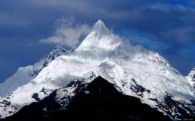 梅里雪山