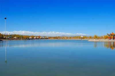 阿克塞金山湖景区