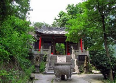 略阳灵岩寺