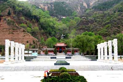 崇信龙泉寺