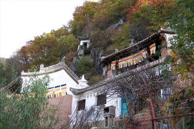 卧龙山老庵寺