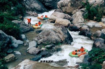 古龙峡漂流