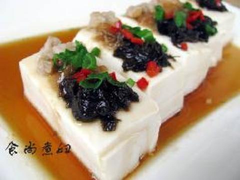 榄菜肉松蒸豆腐做法