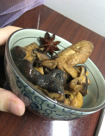 香菇焖鸡肉做法